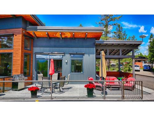 2160 Kootenay 3 Road, Windermere, BC - Outdoor With Deck Patio Veranda