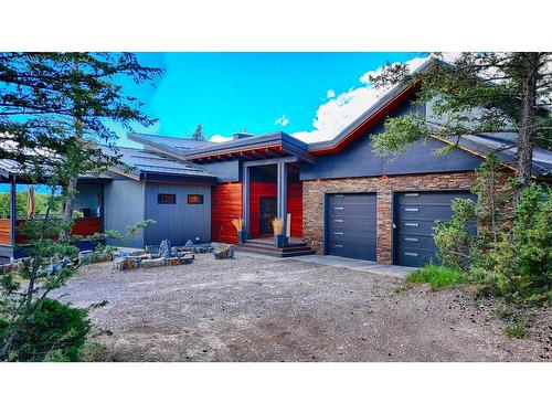 2160 Kootenay 3 Road, Windermere, BC - Outdoor