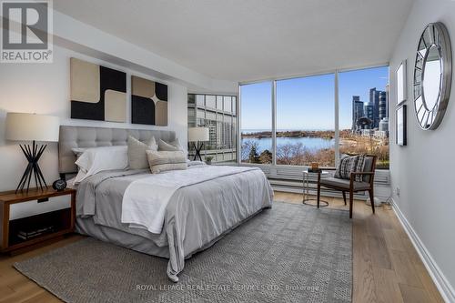 809 - 1 Palace Pier Court, Toronto, ON - Indoor Photo Showing Bedroom