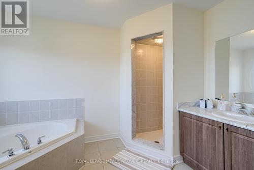 1081 Urell Way, Milton, ON - Indoor Photo Showing Bathroom