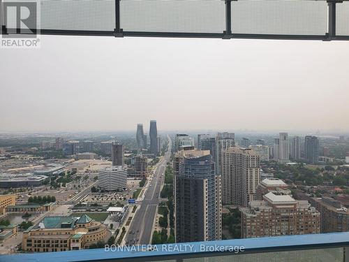 4010 - 3900 Confederation Parkway, Mississauga, ON - Outdoor With View