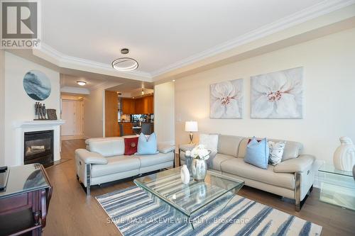 618 - 2095 Lake Shore Boulevard W, Toronto, ON - Indoor Photo Showing Living Room With Fireplace