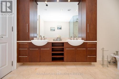 618 - 2095 Lake Shore Boulevard W, Toronto, ON - Indoor Photo Showing Bathroom