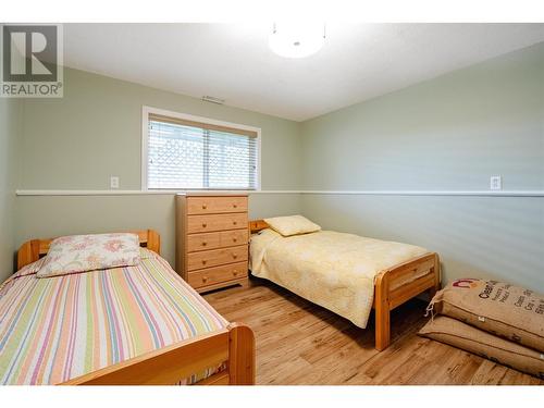 4816 South Grandview Flats Road, Armstrong, BC - Indoor Photo Showing Bedroom