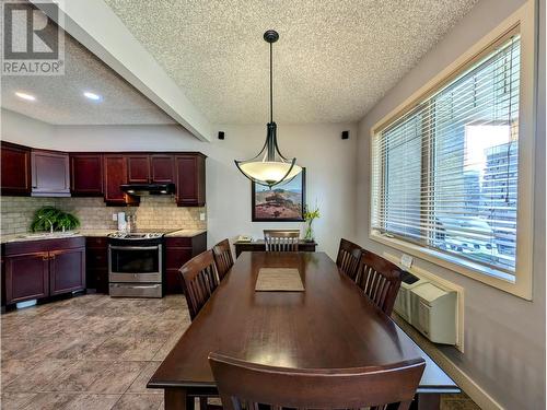 500 Bighorn Boulevard Unit# 512B, Radium Hot Springs, BC - Indoor Photo Showing Dining Room