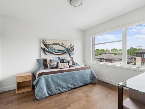 Chambre Ã Â coucher - 74 Rue Du Bôme, Lévis (Les Chutes-De-La-Chaudière-Est), QC - Indoor Photo Showing Bedroom