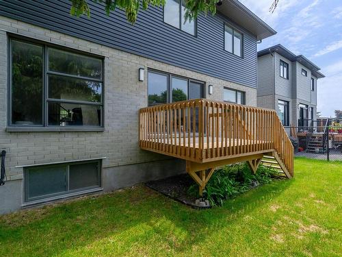 Face arriÃ¨re - 6780 Rue Baillargeon, Brossard, QC - Outdoor With Deck Patio Veranda With Exterior