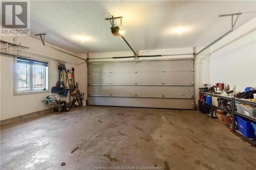 90 Bonaventure St, Dieppe, NB - Indoor Photo Showing Garage