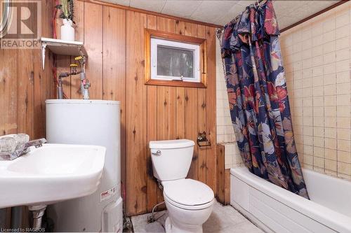 609 Stokes Bay Road, Northern Bruce Peninsula, ON - Indoor Photo Showing Bathroom