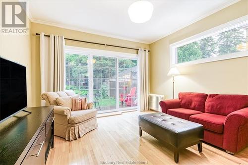 197 Wembley Drive, Sudbury, ON - Indoor Photo Showing Living Room