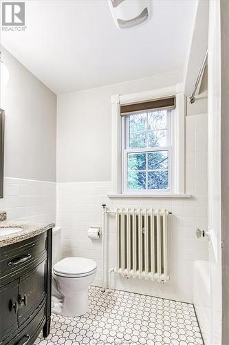 197 Wembley Drive, Sudbury, ON - Indoor Photo Showing Bathroom