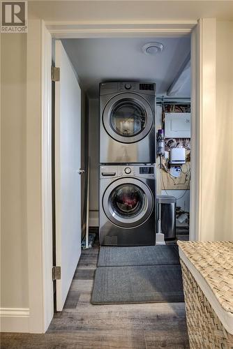 1124 Madeleine Avenue, Greater Sudbury, ON - Indoor Photo Showing Laundry Room