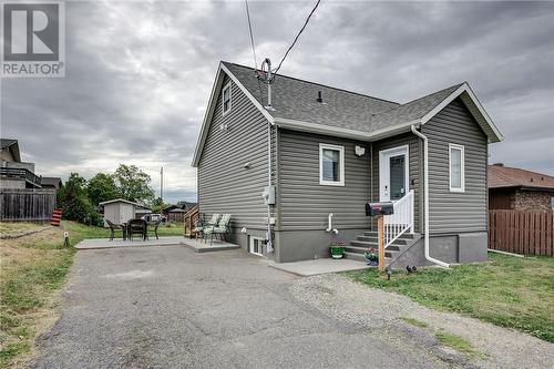 1124 Madeleine Avenue, Greater Sudbury, ON - Outdoor