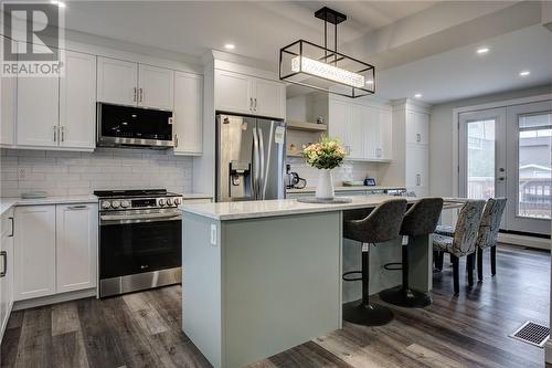 1124 Madeleine Avenue, Greater Sudbury, ON - Indoor Photo Showing Kitchen With Upgraded Kitchen
