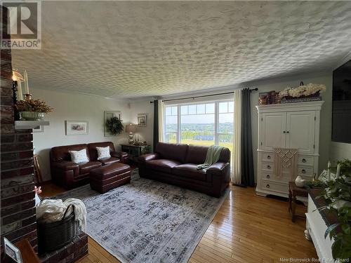 2630 103 Route, Somerville, NB - Indoor Photo Showing Living Room