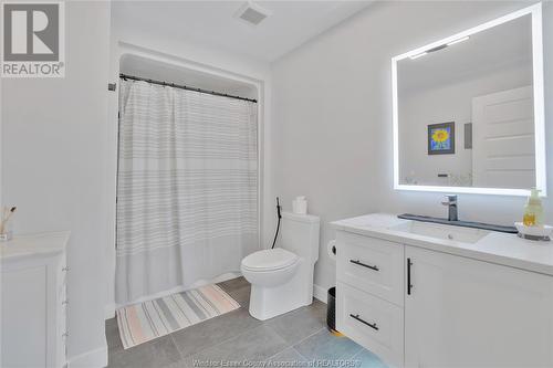 1010 Pearson, Windsor, ON - Indoor Photo Showing Bathroom