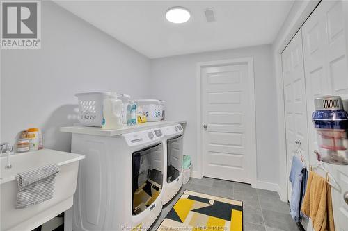 1010 Pearson, Windsor, ON - Indoor Photo Showing Laundry Room