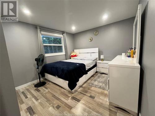 2705 Jefferson Boulevard, Windsor, ON - Indoor Photo Showing Bedroom