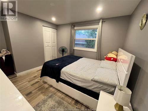 2705 Jefferson Boulevard, Windsor, ON - Indoor Photo Showing Bedroom