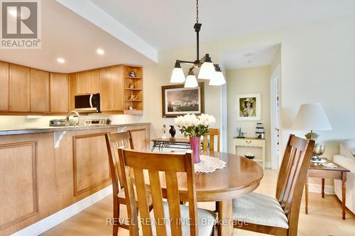 709 - 6 Toronto Street, Barrie, ON - Indoor Photo Showing Dining Room