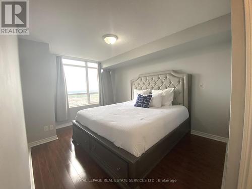 2211 - 3880 Duke Of York Boulevard, Mississauga, ON - Indoor Photo Showing Bedroom