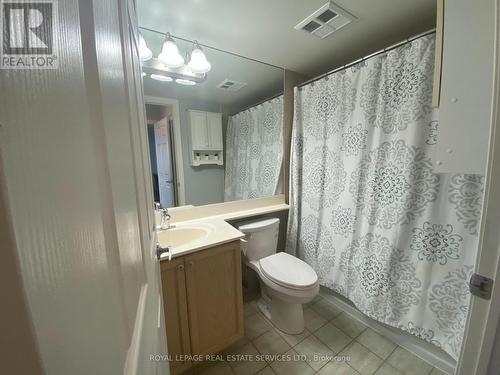 2211 - 3880 Duke Of York Boulevard, Mississauga, ON - Indoor Photo Showing Bathroom