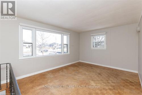 1231 Sunningdale Road E, London, ON - Indoor Photo Showing Other Room