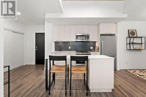 603 - 1808 St. Clair Avenue W, Toronto, ON - Indoor Photo Showing Kitchen