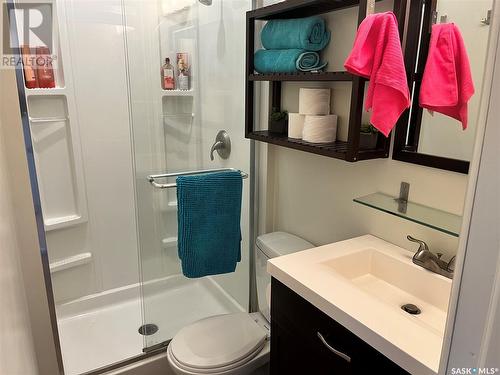 1009 7Th Street, Rosthern, SK - Indoor Photo Showing Bathroom