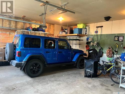 1009 7Th Street, Rosthern, SK - Indoor Photo Showing Garage