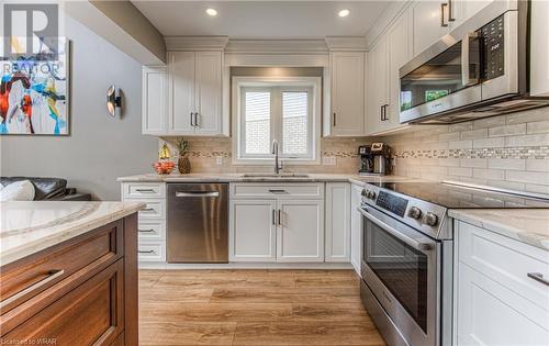 38 Windward Place, Kitchener, ON - Indoor Photo Showing Kitchen With Stainless Steel Kitchen With Upgraded Kitchen