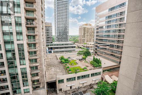 1211 - 256 Doris Avenue, Toronto, ON - Outdoor With Facade