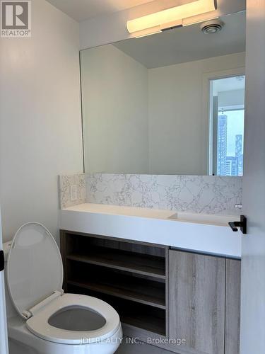 3617 - 319 Jarvis Street, Toronto, ON - Indoor Photo Showing Bathroom
