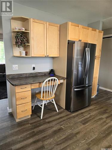 216 Cross Street, Outlook, SK - Indoor Photo Showing Kitchen