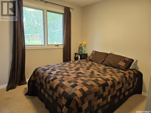 216 Cross Street, Outlook, SK - Indoor Photo Showing Bedroom