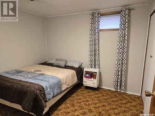 216 Cross Street, Outlook, SK - Indoor Photo Showing Bedroom