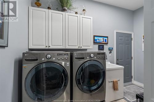 20 Lakeside Crescent, Kingsville, ON - Indoor Photo Showing Laundry Room
