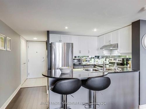 1509-1 Rean Dr, Toronto, ON - Indoor Photo Showing Kitchen With Double Sink With Upgraded Kitchen