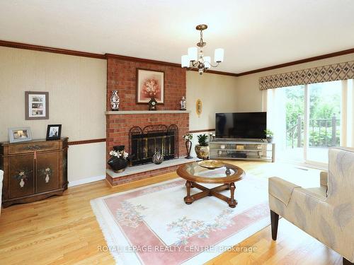 4184 Tall Pine Crt, Mississauga, ON - Indoor Photo Showing Living Room With Fireplace