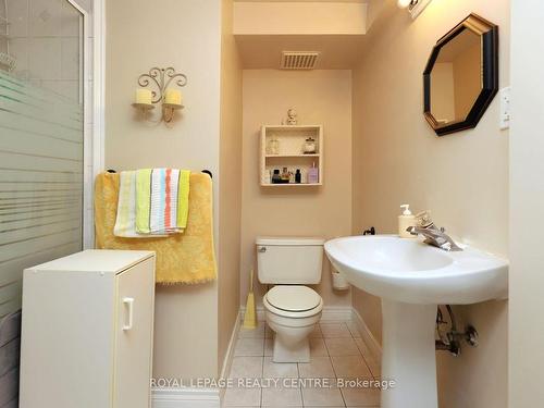 4184 Tall Pine Crt, Mississauga, ON - Indoor Photo Showing Bathroom