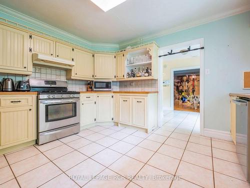 7 Gifford St, Orangeville, ON - Indoor Photo Showing Kitchen