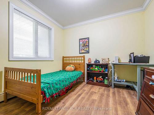 7 Gifford St, Orangeville, ON - Indoor Photo Showing Bedroom