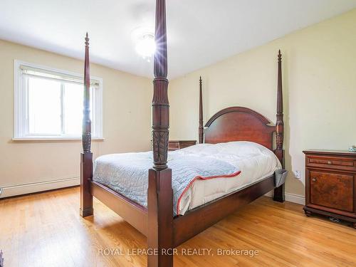 7 Gifford St, Orangeville, ON - Indoor Photo Showing Bedroom