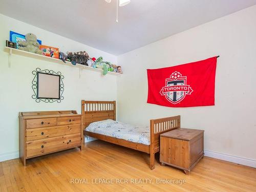 7 Gifford St, Orangeville, ON - Indoor Photo Showing Bedroom