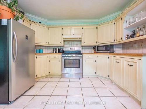 7 Gifford St, Orangeville, ON - Indoor Photo Showing Kitchen