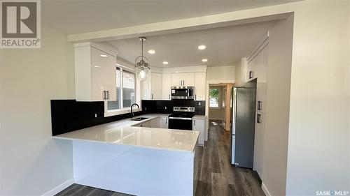 1554 Montague Street, Regina, SK - Indoor Photo Showing Kitchen