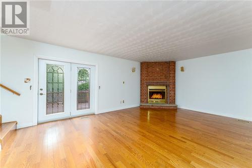 2157 Muriel Crescent, Sudbury, ON - Indoor Photo Showing Living Room With Fireplace