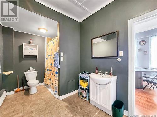 224-226 Rodney Street, Saint John, NB - Indoor Photo Showing Bathroom