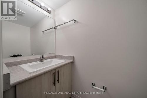 257 Lord Elgin Lane, Clarington, ON - Indoor Photo Showing Bathroom