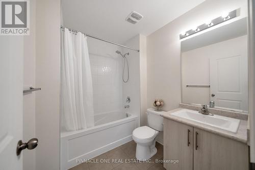 257 Lord Elgin Lane, Clarington, ON - Indoor Photo Showing Bathroom